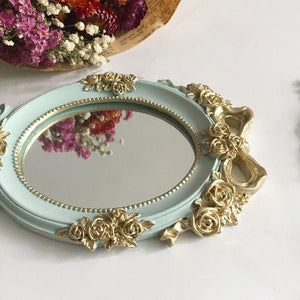 VILZSTUDIOS Vintage-style handheld mirror for personal use