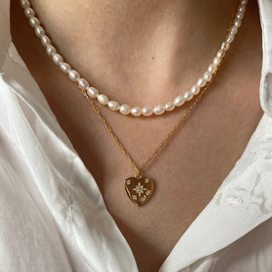 VILZSTUDIOS Heart coin pendant necklace in layered design