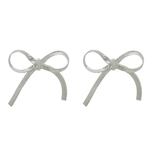 VILZSTUDIOS Stylish earrings featuring a chain bow design