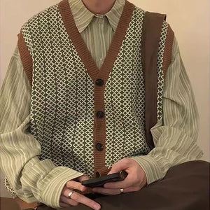 VILZSTUDIOS Knitted button up vest with diamond pattern