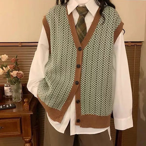 VILZSTUDIOS Knitted button up vest with diamond pattern