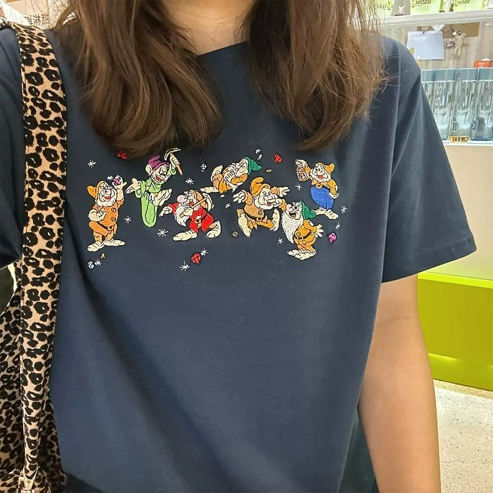 VILZSTUDIOS Embroidered dwarfs navy blue t-shirt from VILZSTUDIOS