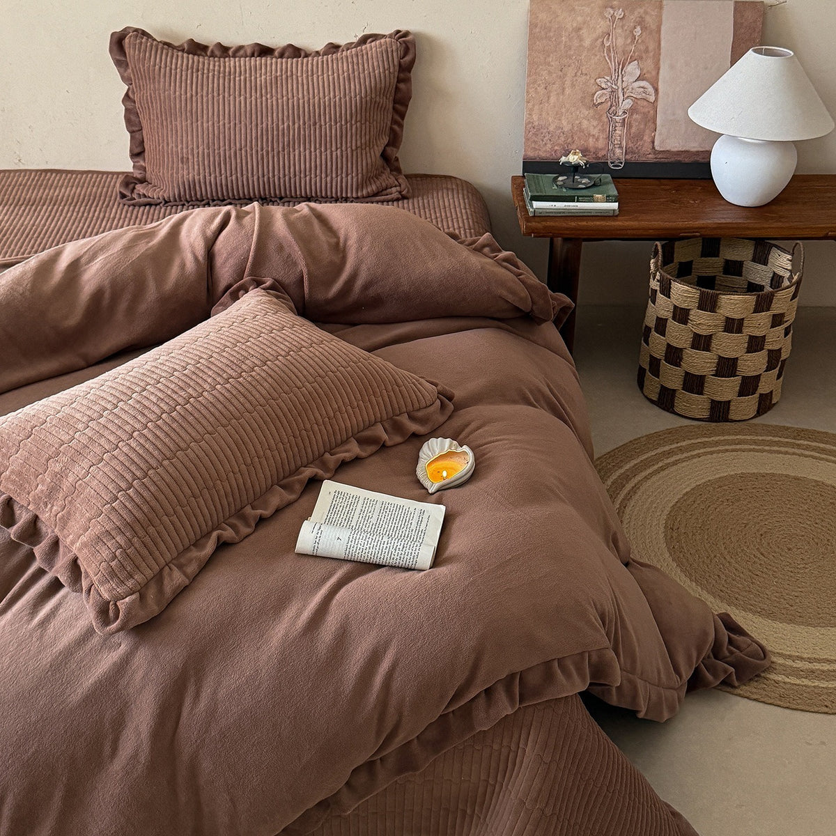 Ruffle Trim Fleece Bedding Set