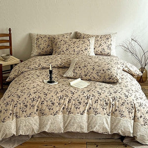 VILZSTUDIOS patterned cotton bedding set with white scalloped floral eyelet lace borders