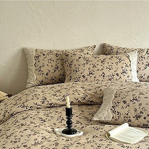 VILZSTUDIOS patterned cotton bedding set with white scalloped floral eyelet lace borders