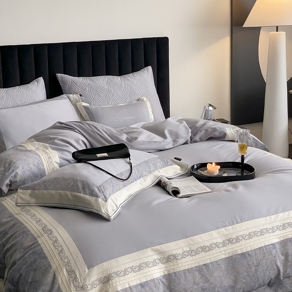 Scrollwork Fan Border Bedding Set