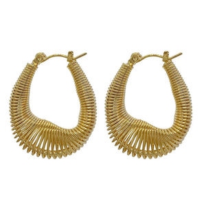 VILZSTUDIOS Fashionable earrings for a stylish look