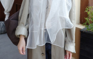 VILZSTUDIOS white sheer organza scarf with abstract patterns