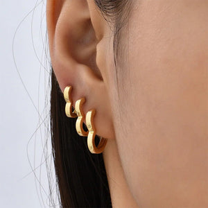 VILZSTUDIOS Stylish heart-shaped earrings made of zinc alloy