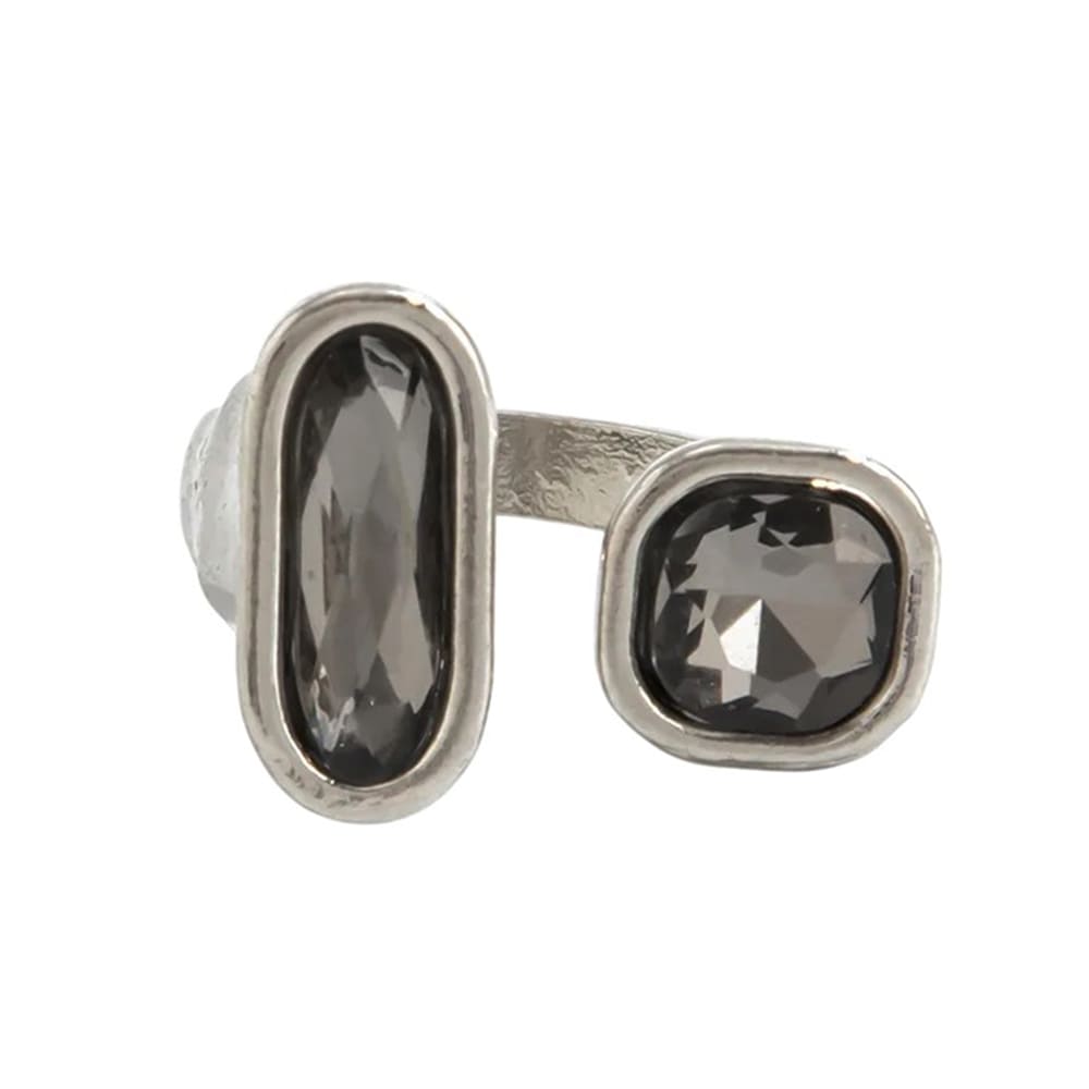 VILZSTUDIOS Sleek silver ring set for stylish accessorizing