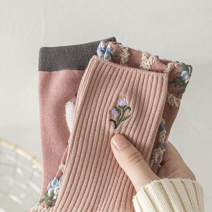 VILZSTUDIOS Soft pink floral socks for stylish comfort