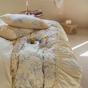 VILZSTUDIOS Ivory duvet cover set with blue-grey floral sketches and gathered ruffle trim