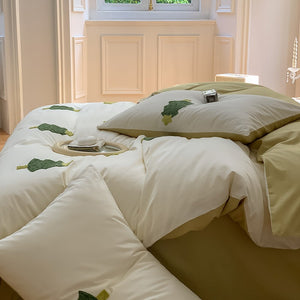 VILZSTUDIOS two-tone cotton duvet cover set with raised cartoon motifs and a neutral reverse