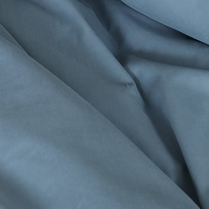 VILZSTUDIOS two-tone solid-color reversible bed sheet with neat edge stitching