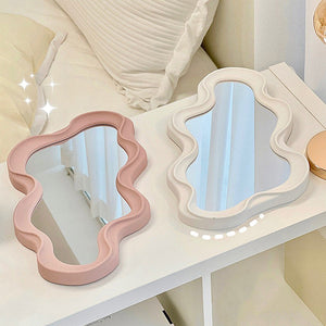 VILZSTUDIOS Stylish wavy asymmetrical mirror for home decor