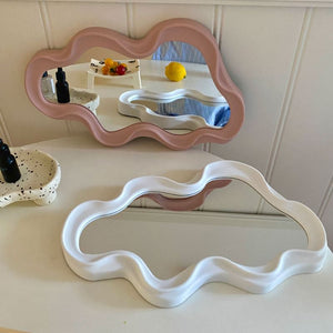 VILZSTUDIOS Stylish wavy asymmetrical mirror for home decor
