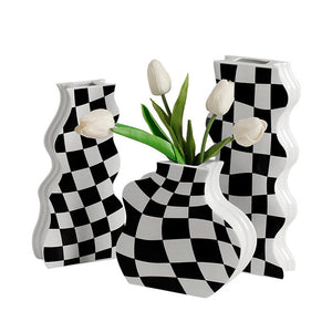 VILZSTUDIOS Stylish checkered decorative vase