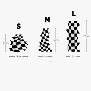 VILZSTUDIOS Stylish checkered decorative vase