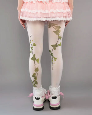 VILZSTUDIOS Whimsical patterned tights for stylish outfits