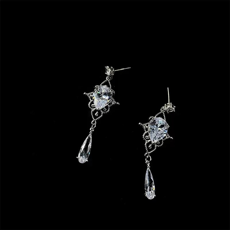 VILZSTUDIOS Stylish drop earrings for everyday wear