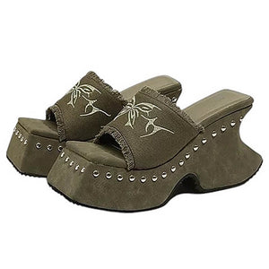 VILZSTUDIOS Unique platform slide sandals with butterfly embroidery