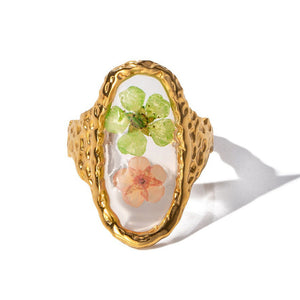 VILZSTUDIOS Floral charm ring set by VILZSTUDIOS