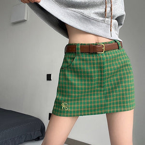 VILZSTUDIOS Fashionable plaid mini skirt for stylish outfits