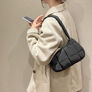 VILZSTUDIOS Stylish Y2K quilted baguette bag