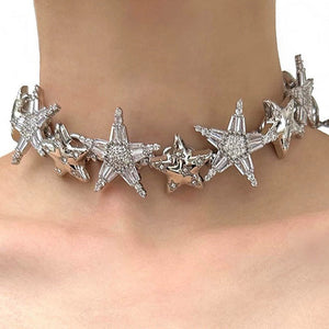VILZSTUDIOS Stylish star charm choker accessory