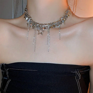 VILZSTUDIOS Stylish rhinestone necklace for fashion enthusiasts