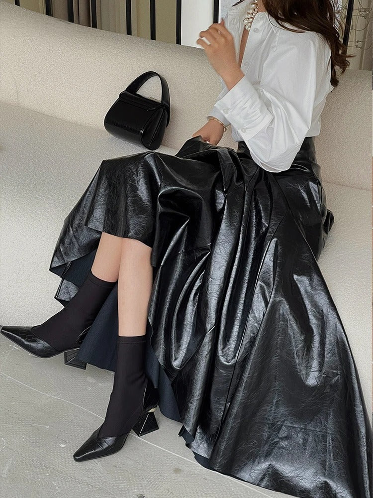 VILZSTUDIOS Chic Black Shiny Patent Leather Skirt