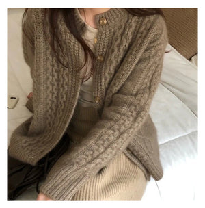 VILZSTUDIOS Loose Twist Knitted Cardigan