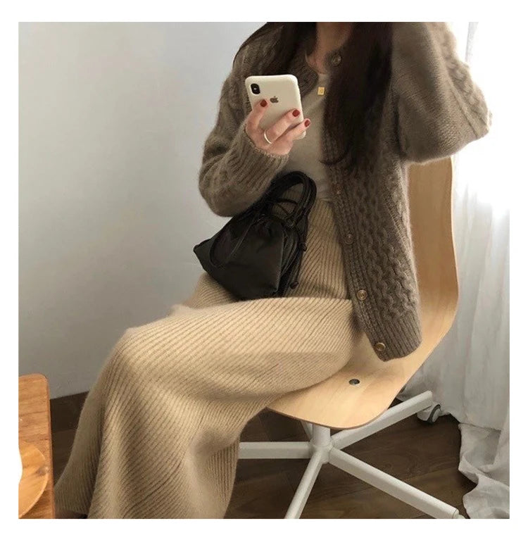 VILZSTUDIOS Loose Twist Knitted Cardigan