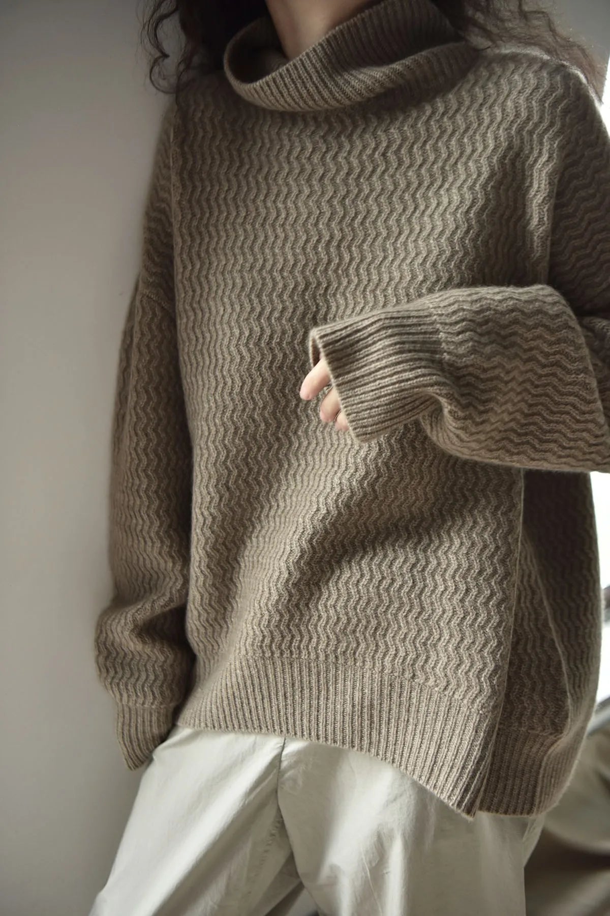 VILZSTUDIOS Loose Turtleneck Knitted Cashmere Sweater