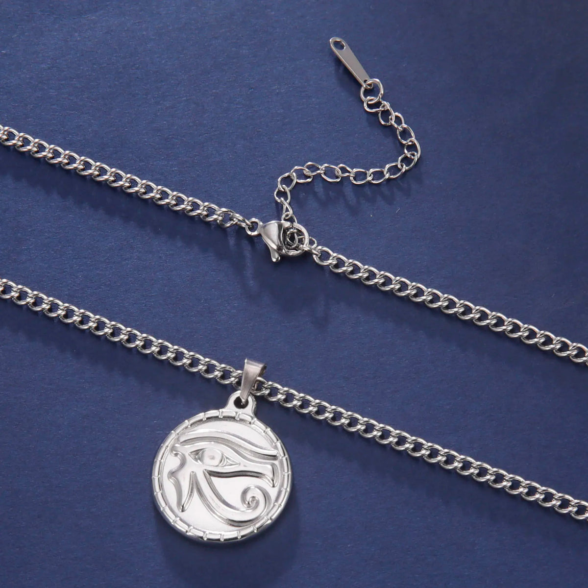 VILZSTUDIOS The Eye Of Horus Pendant Necklace