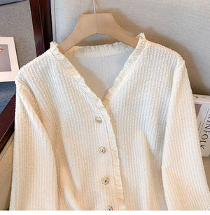 VILZSTUDIOS Elegant Knitted V-Neck Cardigan