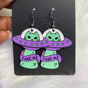 VILZSTUDIOS Unique Acrylic UFO Cat Earrings