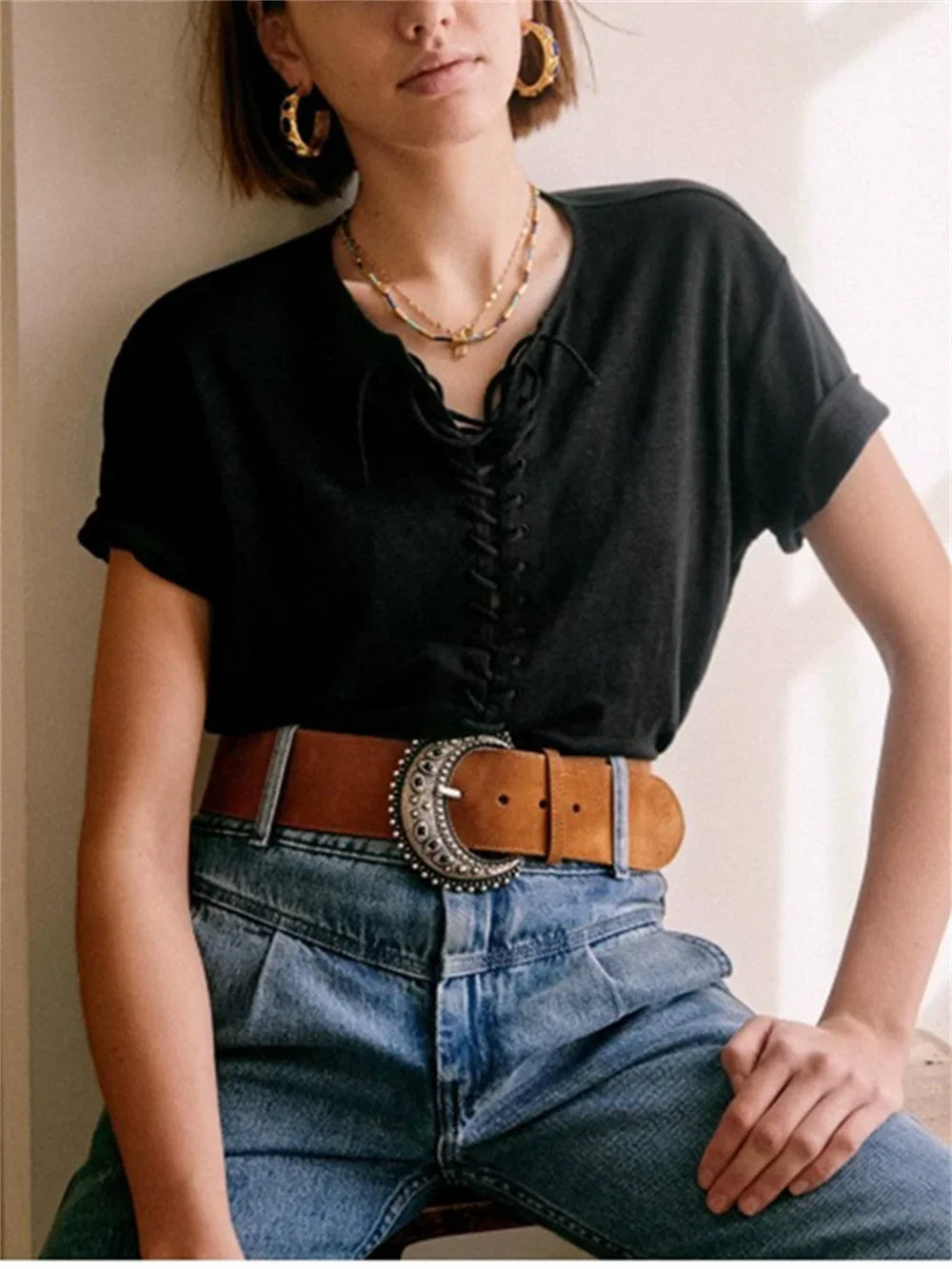 VILZSTUDIOS Lace-Up Solid Color T-Shirt