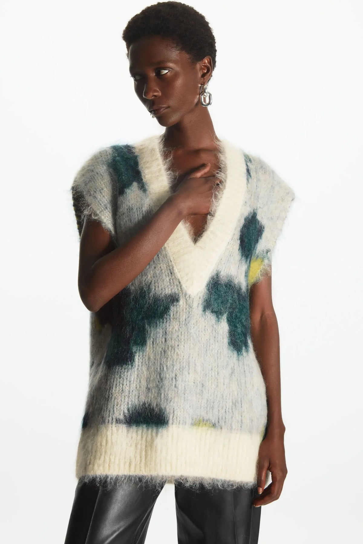 VILZSTUDIOS Woolen V-Neck Knitted Vest