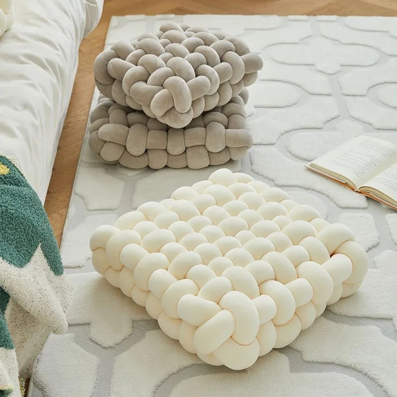 VILZSTUDIOS Handmade Knitted Square Cushion