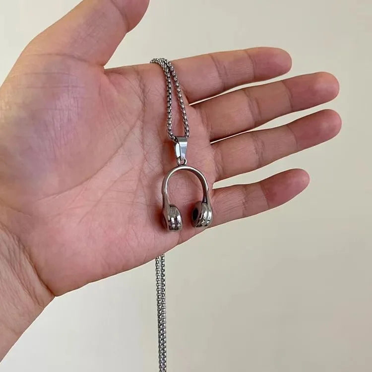 VILZSTUDIOS Sweet Cool Bow Pendant Necklace