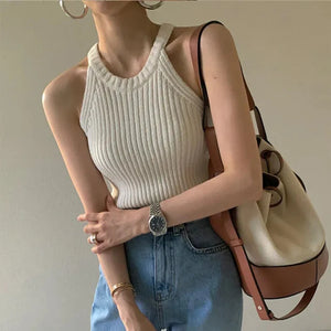 VILZSTUDIOS Chic Round Neck Knitted Halter Top