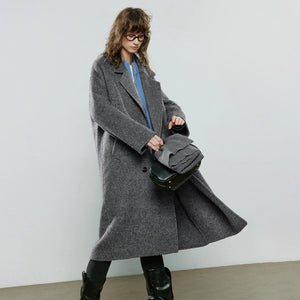 VILZSTUDIOS Luxurious Wool Coat