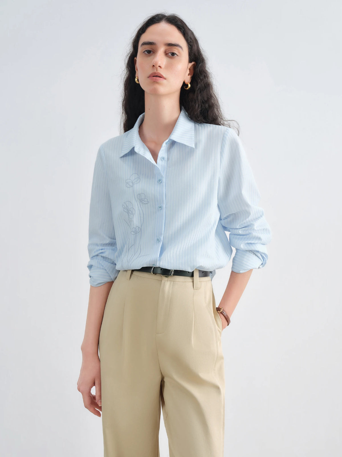 VILZSTUDIOS Gentle Flower Embroidered Striped Shirt