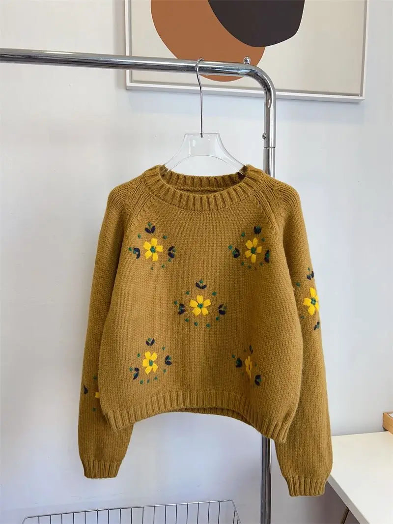 VILZSTUDIOS Flower Embroidered Sweater