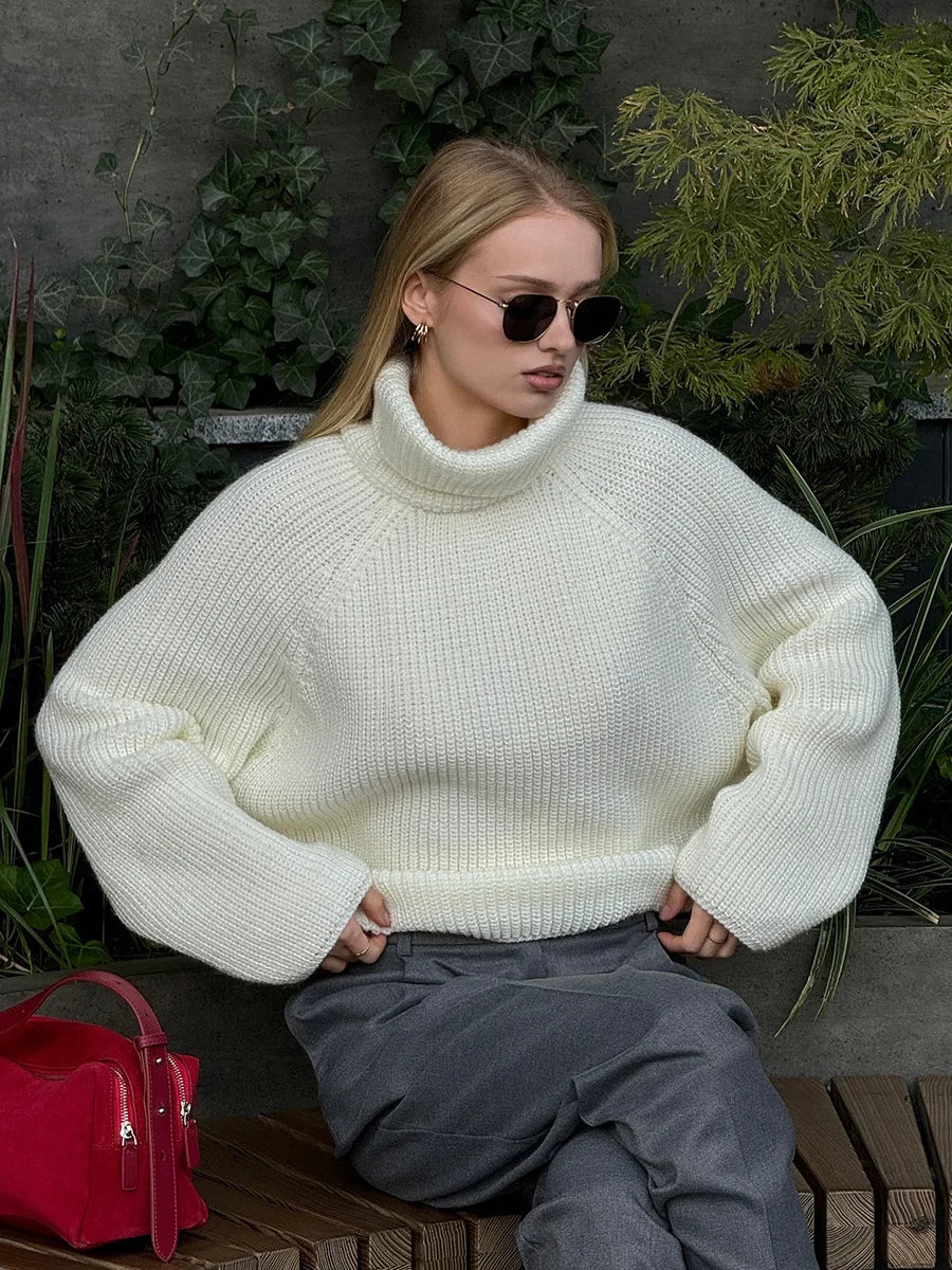 VILZSTUDIOS Stylish Knitted Turtleneck Backless Sweater