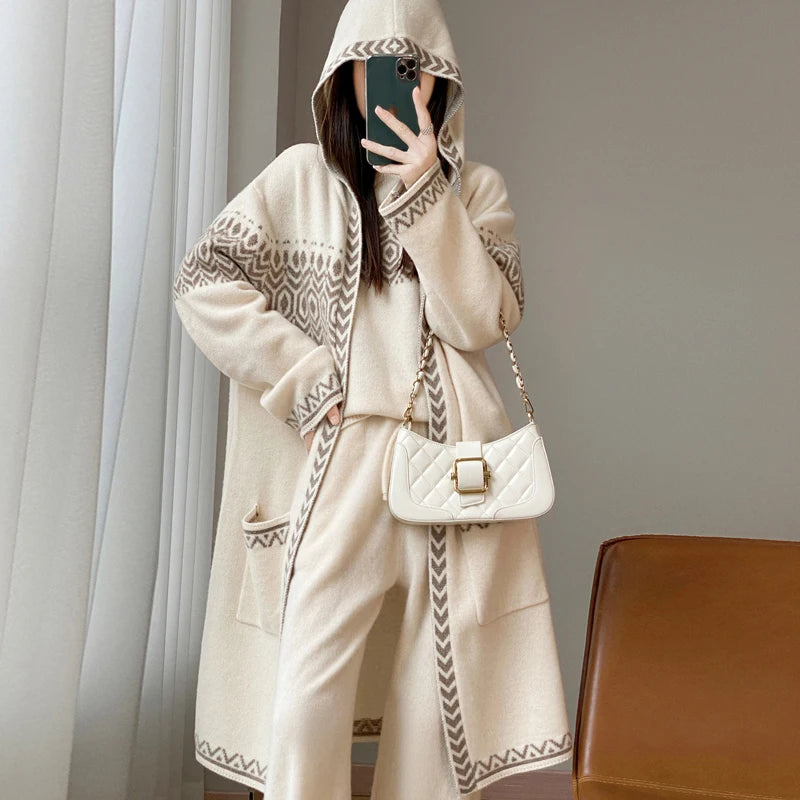 VILZSTUDIOS Warm Wool Hooded Coat