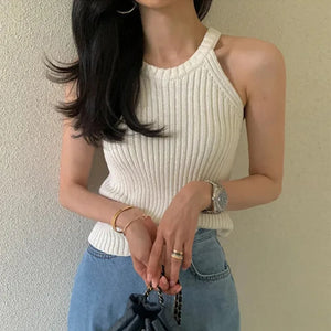 VILZSTUDIOS Chic Round Neck Knitted Halter Top