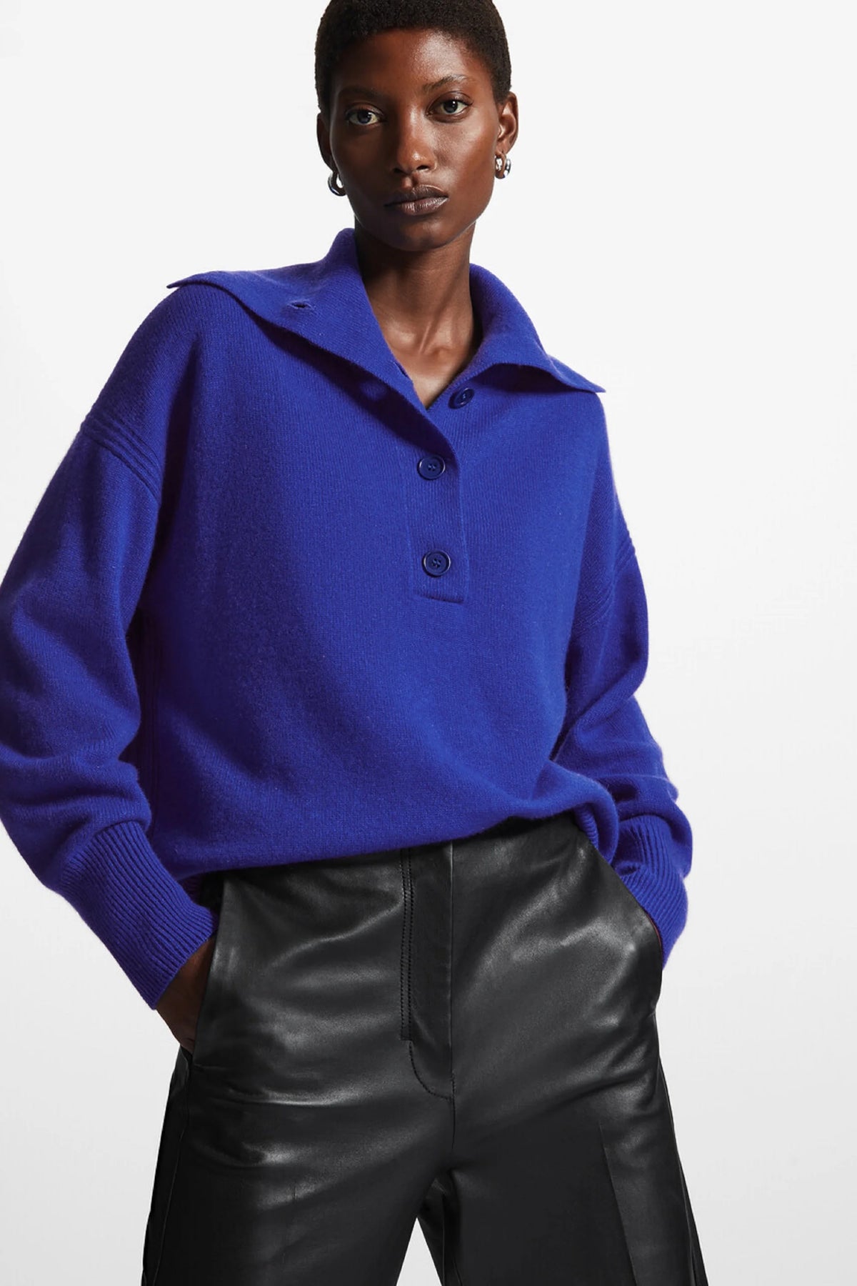 VILZSTUDIOS Casual Open Neck Wool Sweater