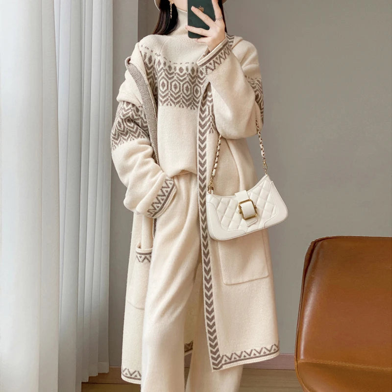 VILZSTUDIOS Warm Wool Hooded Coat